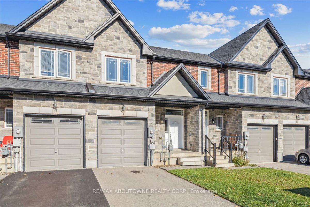 Front of 7 Callon Drive