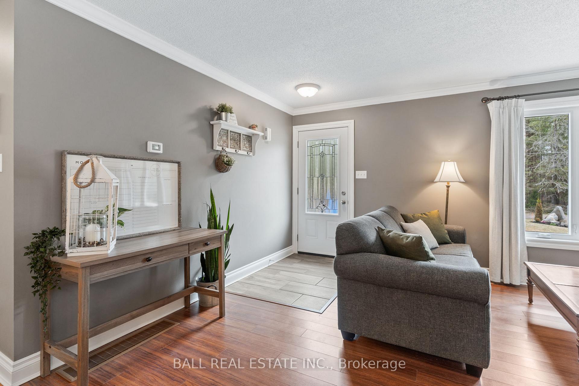 Photo 4 of 37 Hodgson Drive, Kawartha Lakes, Somerville — HOMEH