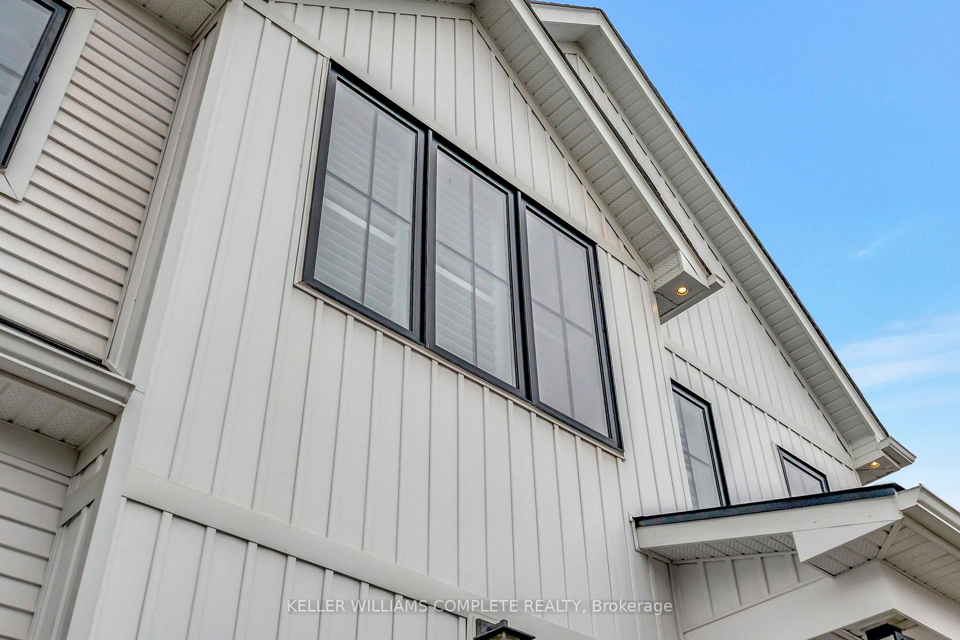 Photo 3 of 129 Terrace Drive, Grimsby, Grimsby East — HOMEH