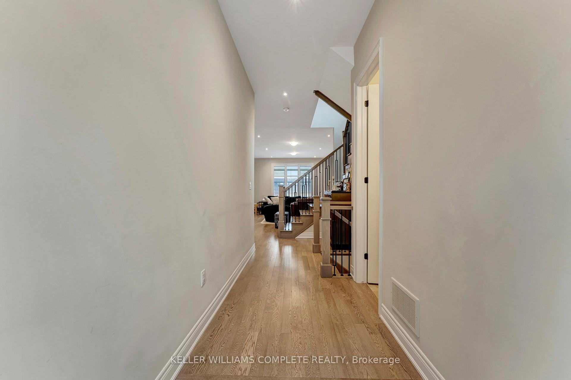 Photo 5 of 129 Terrace Drive, Grimsby, Grimsby East — HOMEH