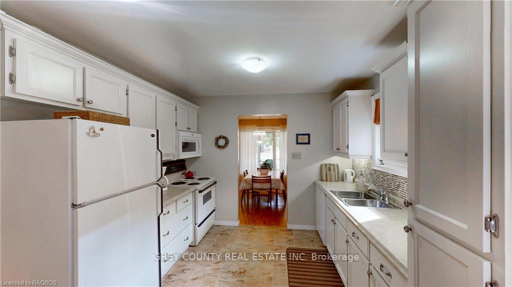 Photo 18 of 63 Greyview Drive, Grey Highlands — HOMEH