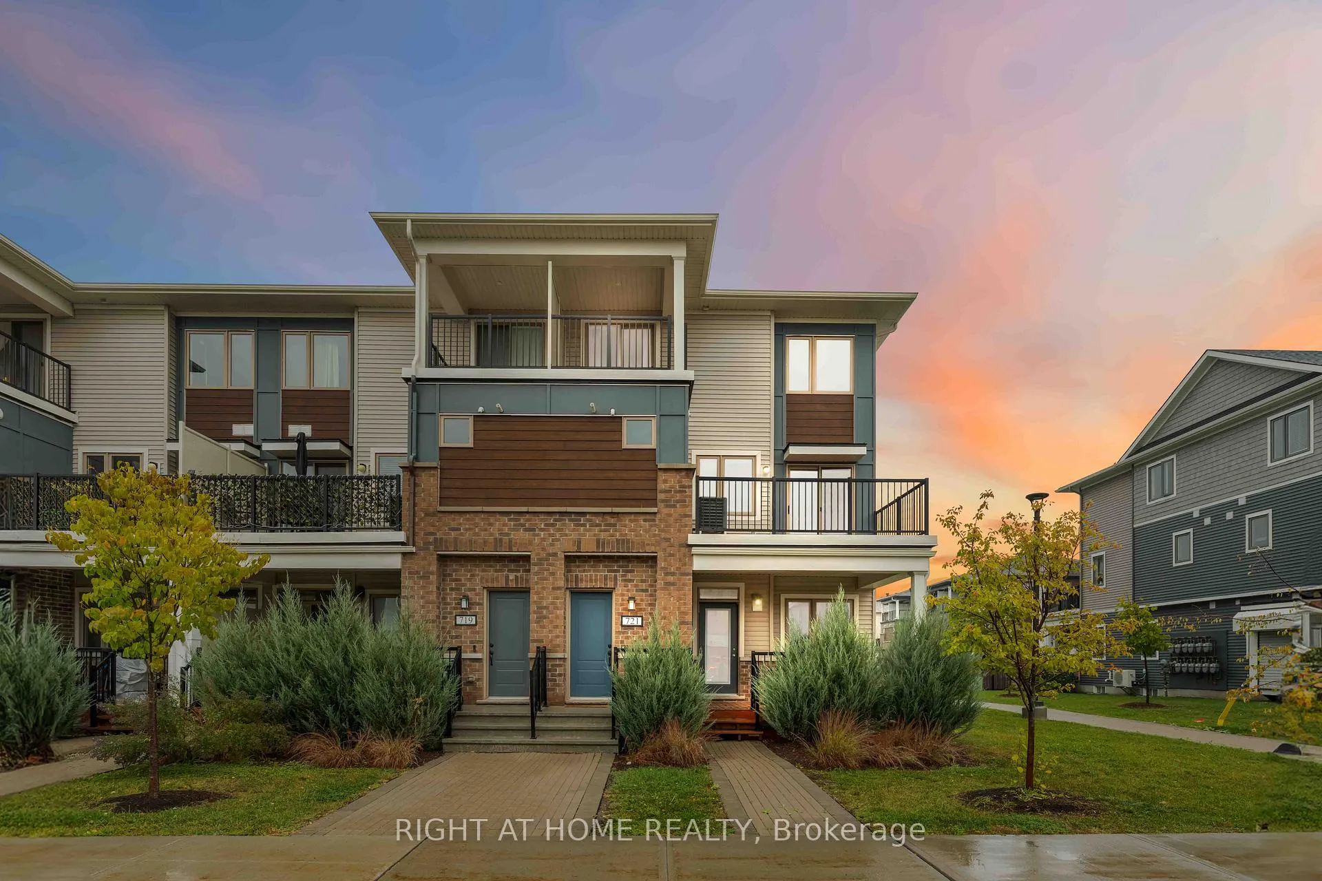 Photo 2 of 721 Rouncey Road, Ottawa, Kanata - Emerald Meadows/Trailwest — HOMEH