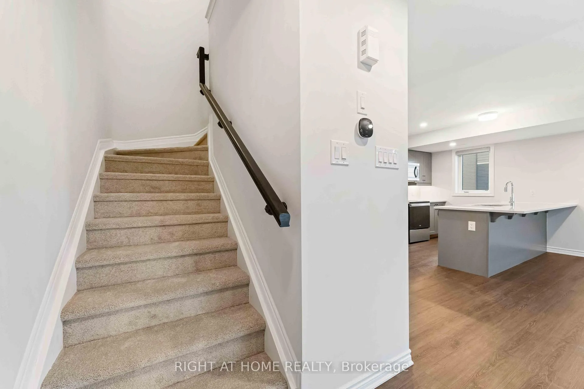 Photo 54 of 721 Rouncey Road, Ottawa, Kanata - Emerald Meadows/Trailwest — HOMEH