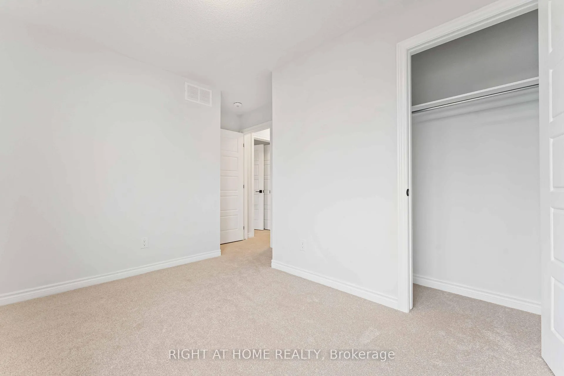 Photo 75 of 721 Rouncey Road, Ottawa, Kanata - Emerald Meadows/Trailwest — HOMEH