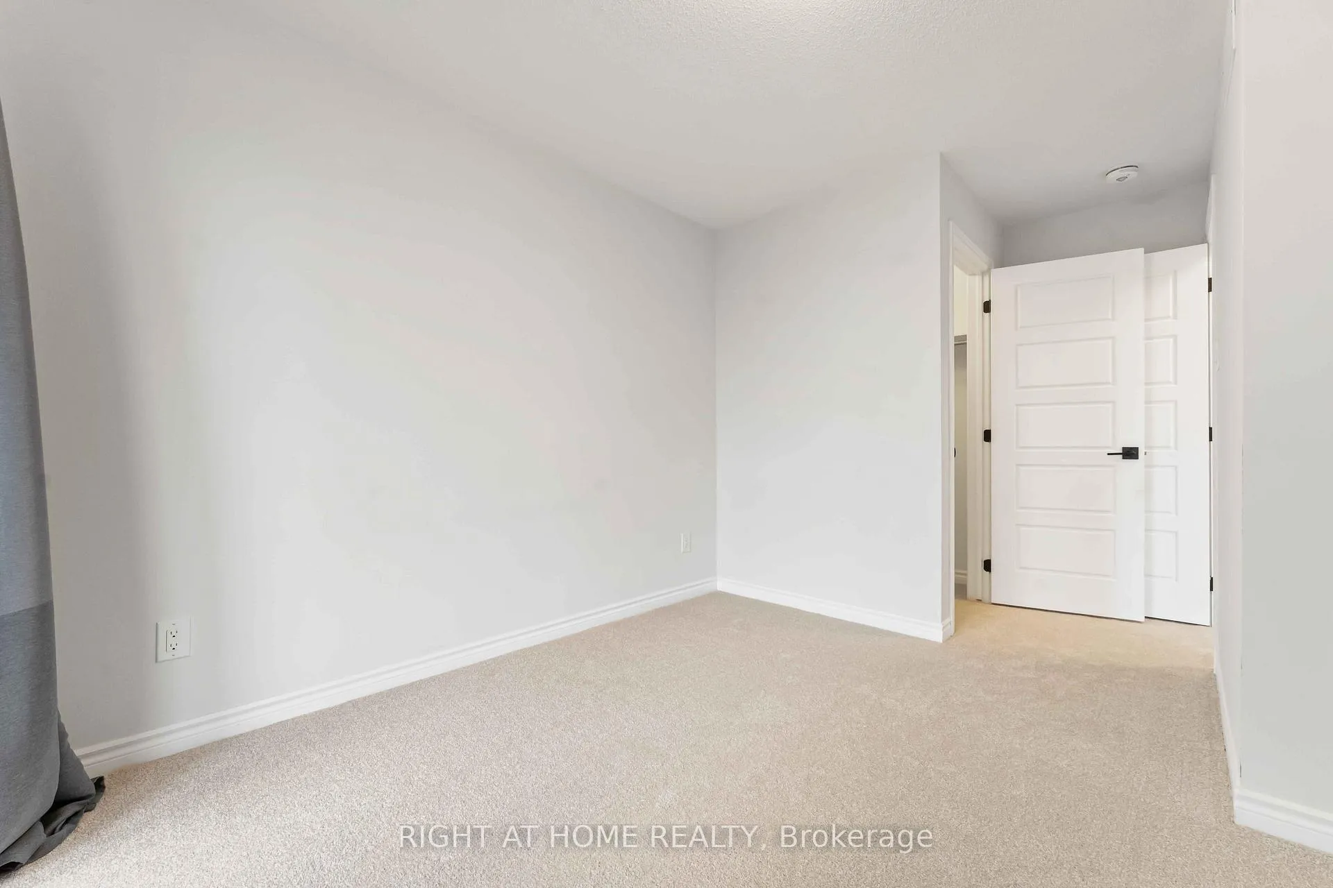 Photo 86 of 721 Rouncey Road, Ottawa, Kanata - Emerald Meadows/Trailwest — HOMEH