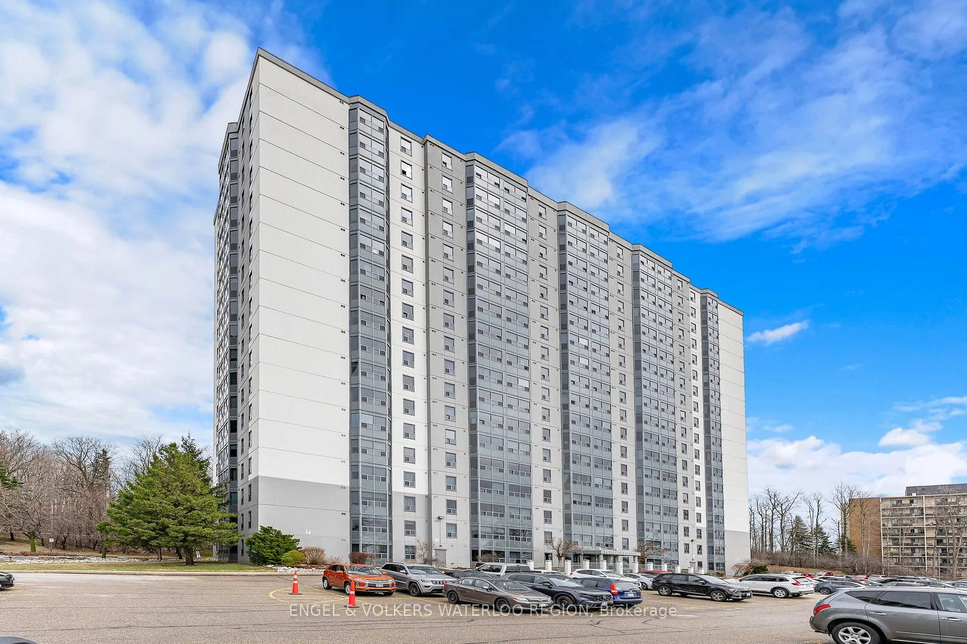 Photo 1 of Unit 1504, 55 Green Valley Drive, Kitchener — HOMEH