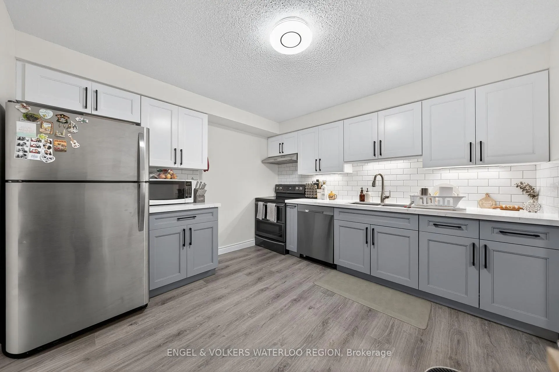 Photo 11 of Unit 1504, 55 Green Valley Drive, Kitchener — HOMEH