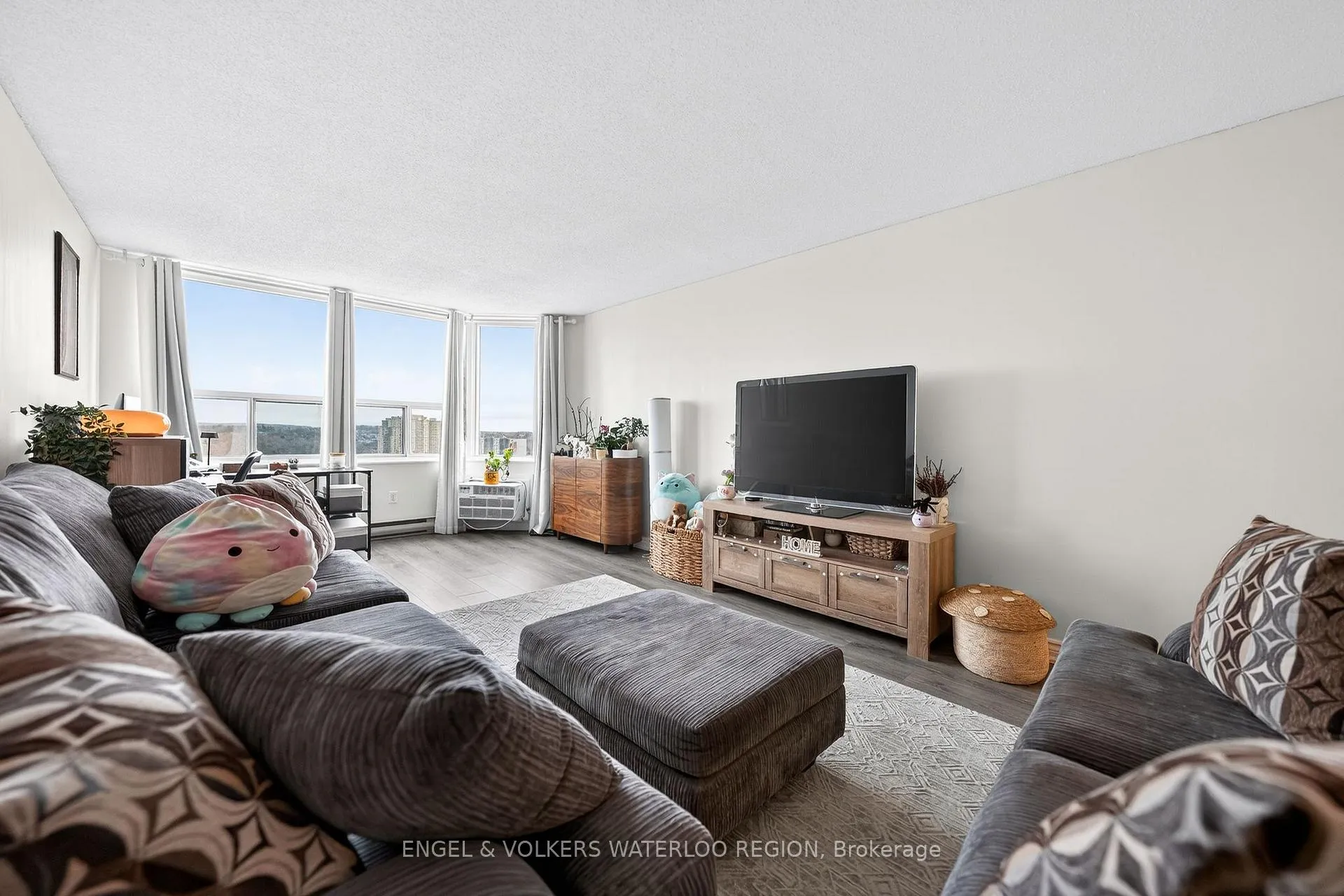 Photo 18 of Unit 1504, 55 Green Valley Drive, Kitchener — HOMEH