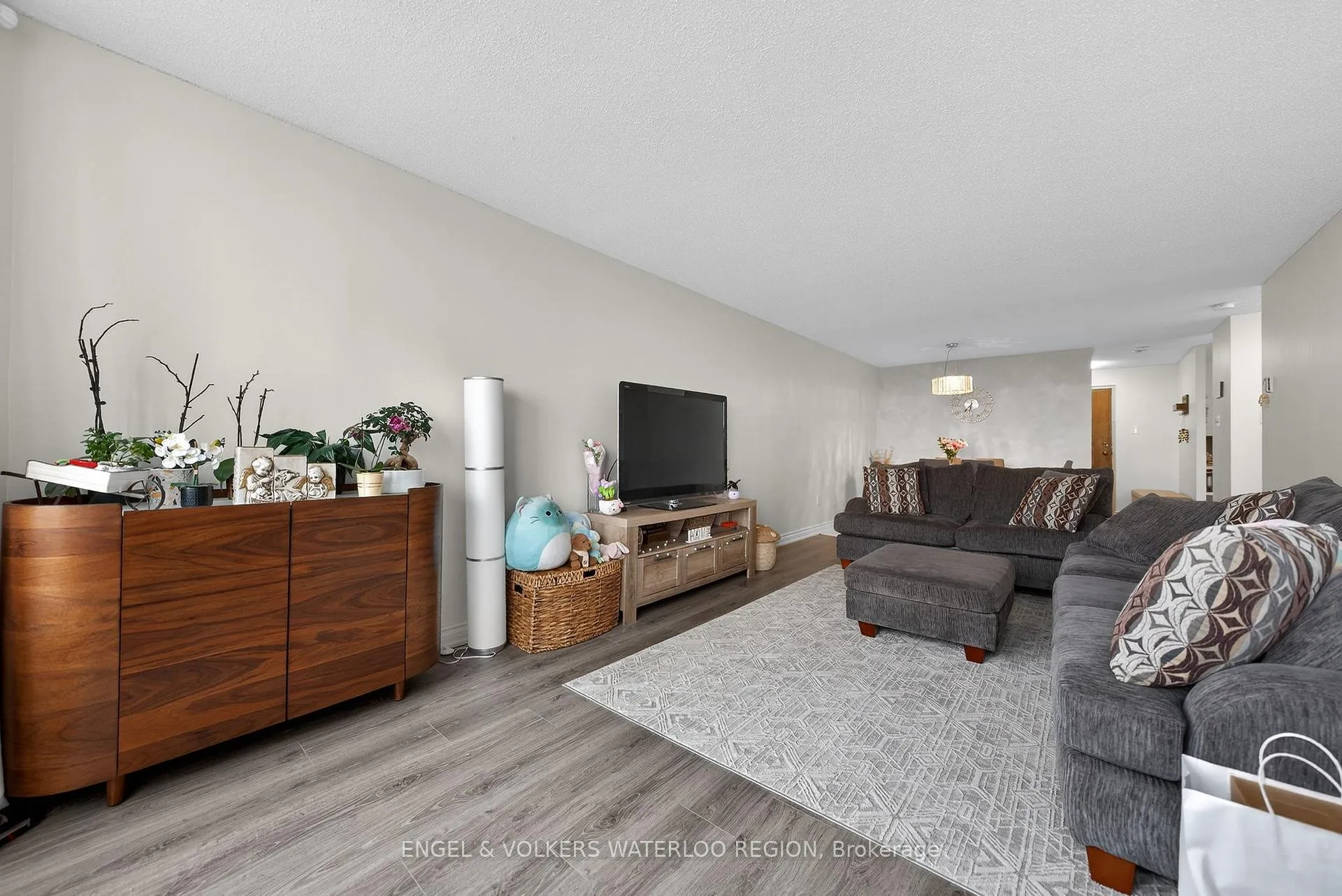 Photo 21 of Unit 1504, 55 Green Valley Drive, Kitchener — HOMEH