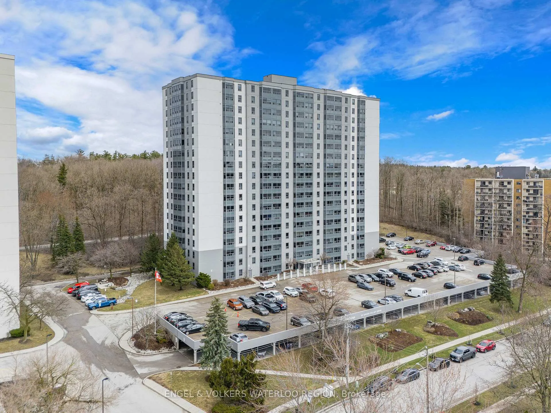 Photo 33 of Unit 1504, 55 Green Valley Drive, Kitchener — HOMEH