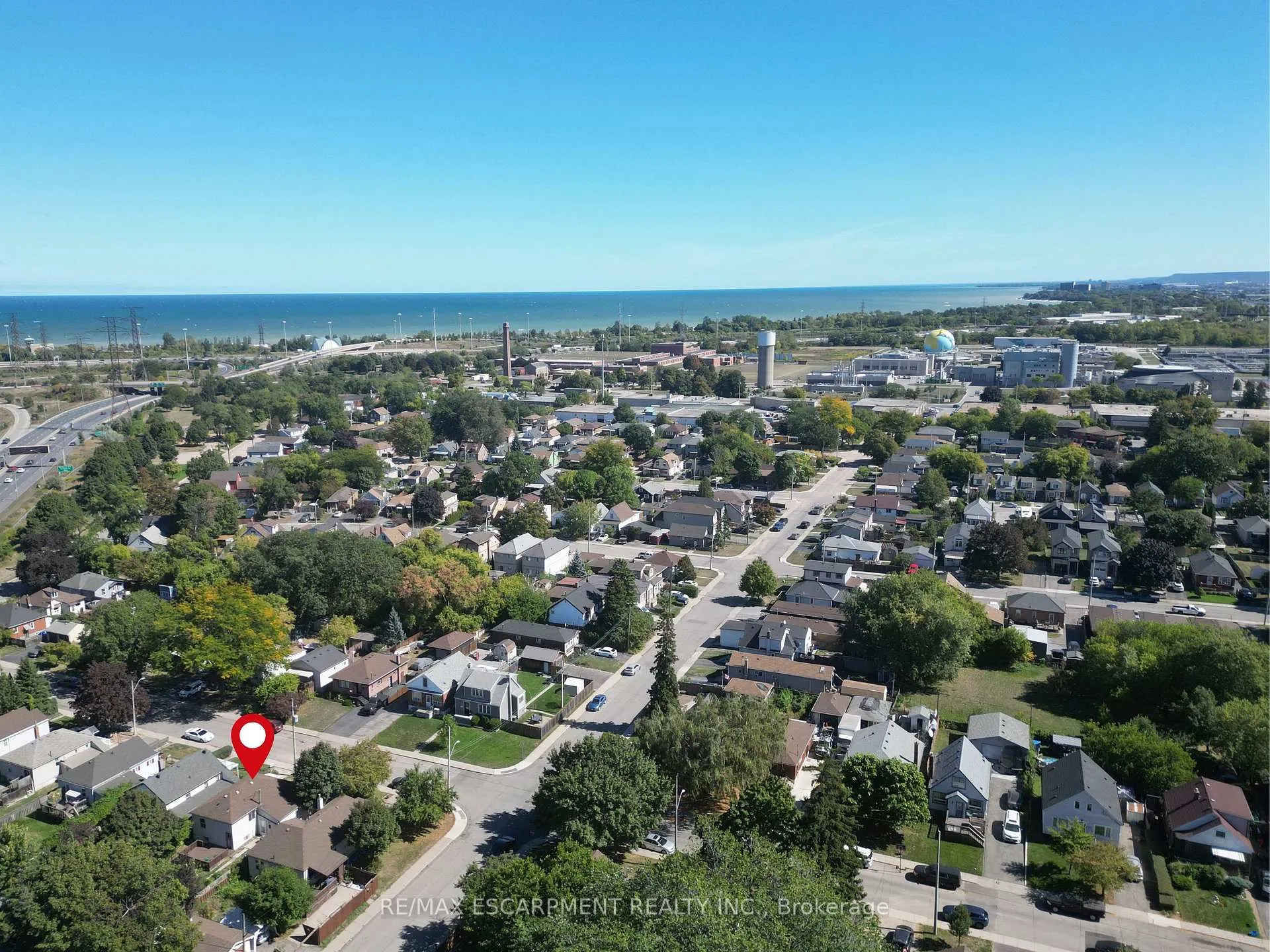 Photo 3 of 753 Burgess Avenue, Hamilton, Parkview — HOMEH