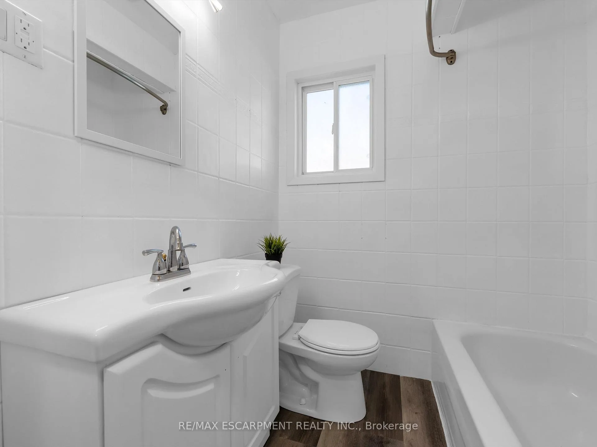 Photo 16 of 753 Burgess Avenue, Hamilton, Parkview — HOMEH