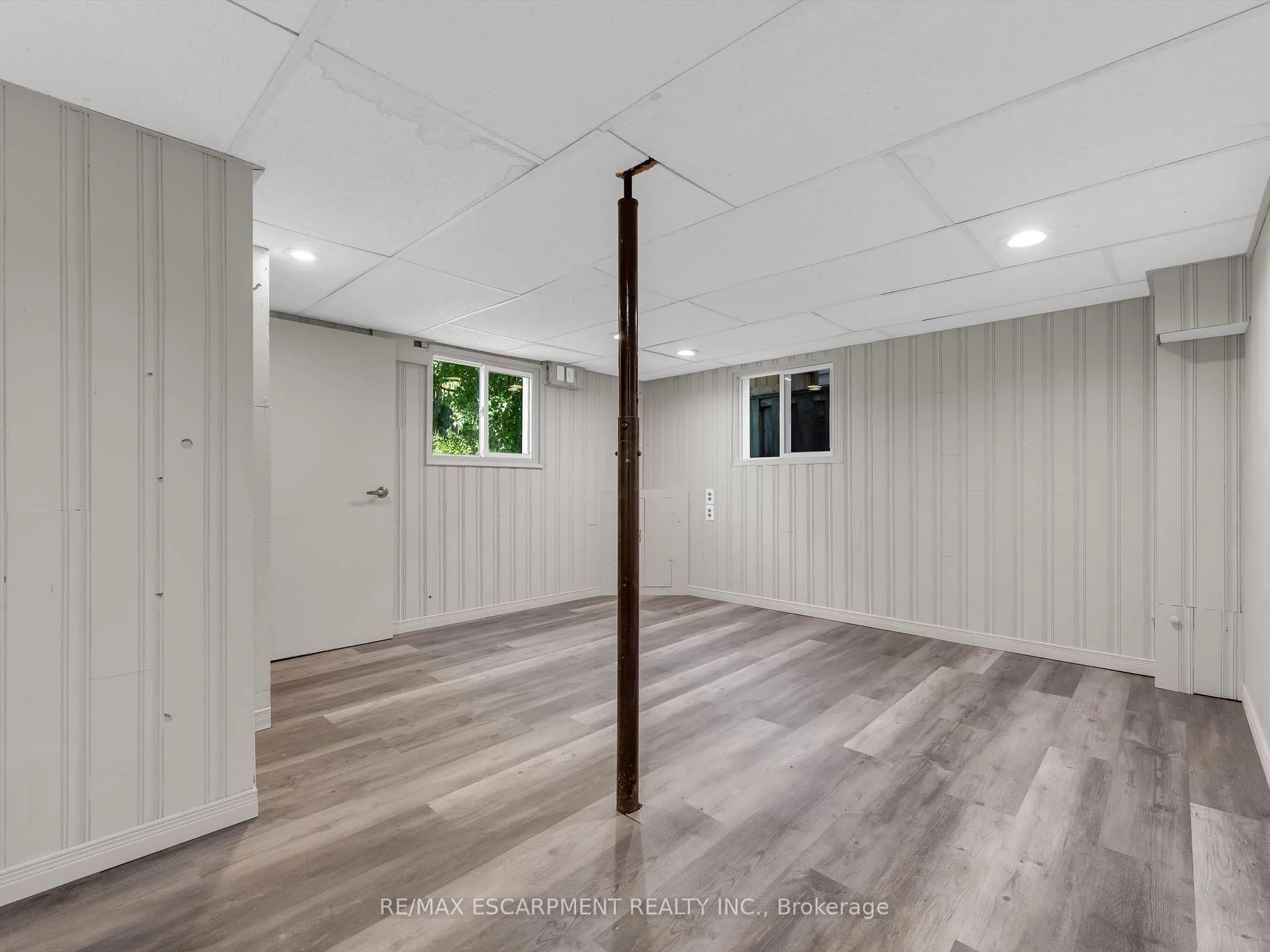 Photo 21 of 753 Burgess Avenue, Hamilton, Parkview — HOMEH