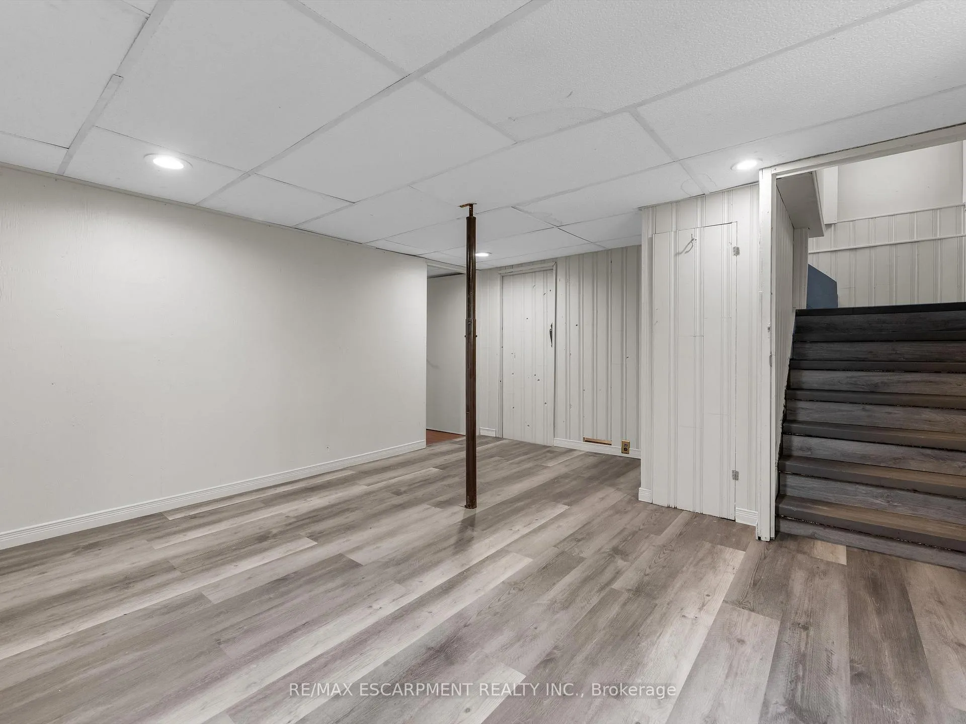 Photo 22 of 753 Burgess Avenue, Hamilton, Parkview — HOMEH