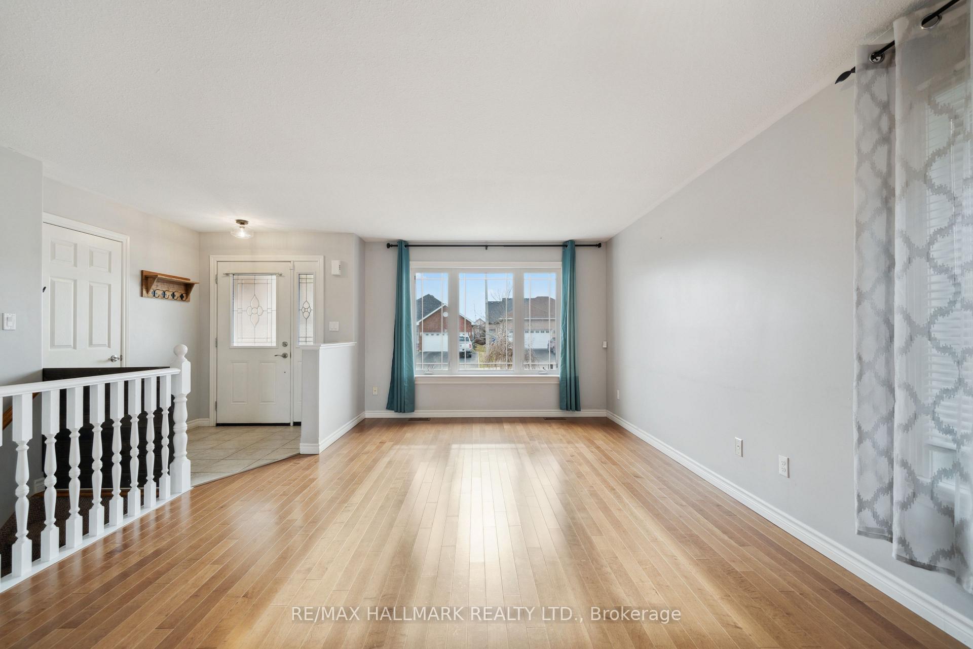 Photo 7 of 12 Matchett Crescent, Kawartha Lakes, Lindsay — HOMEH