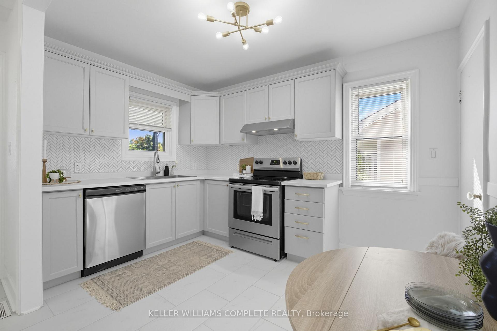 Photo 11 of 152 Stroud Road, Hamilton, Ainslie Wood — HOMEH