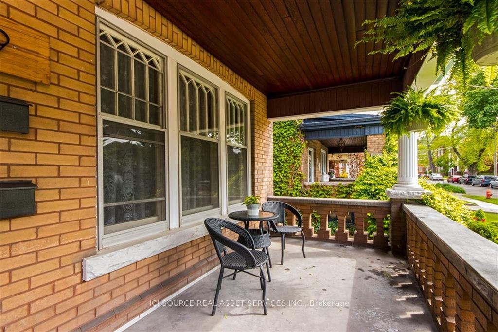 Photo 3 of Unit Upper, 99 Melrose Avenue S, Hamilton, Stipley — HOMEH