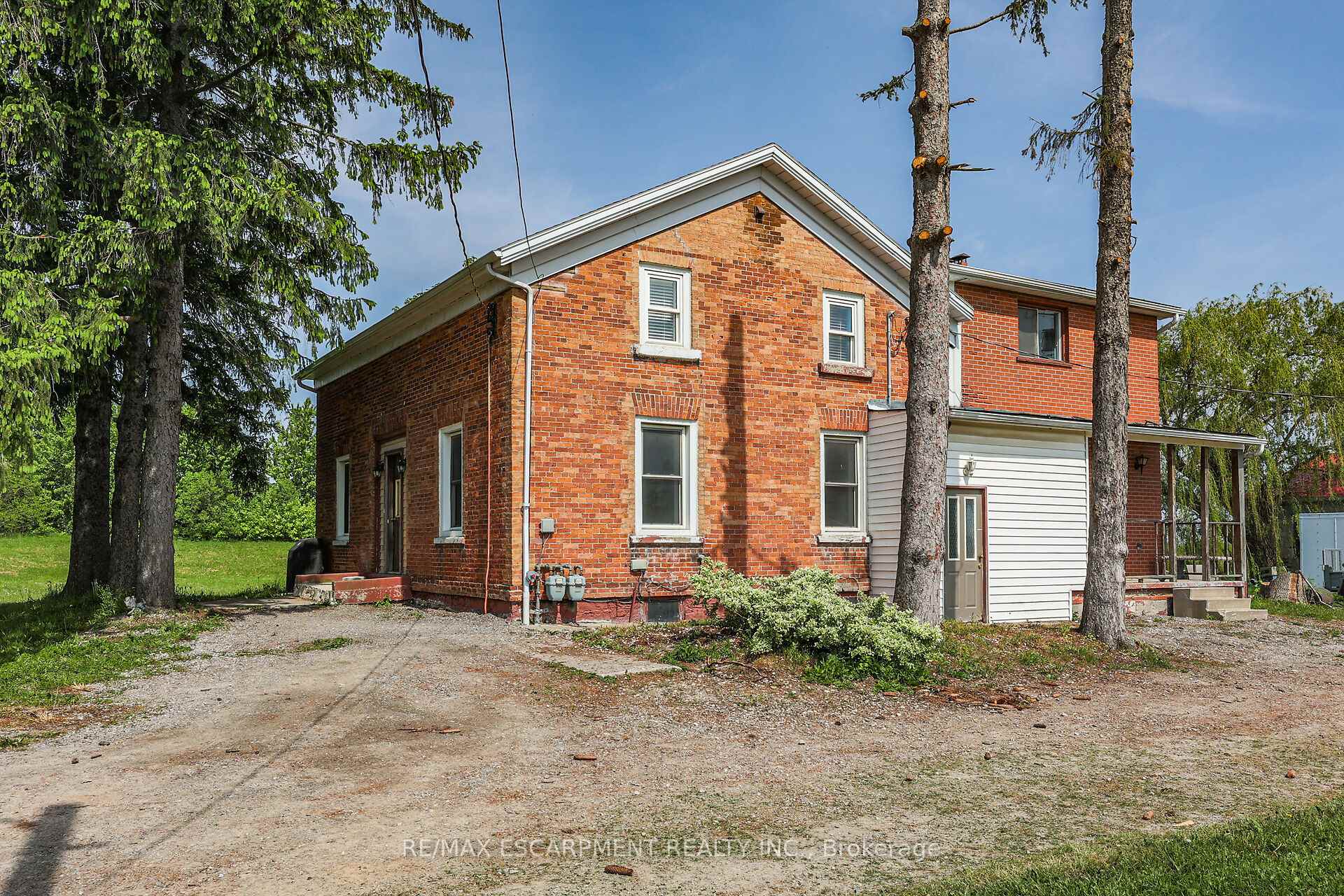 Photo 2 of 468 Mud Street W, Grimsby, Grimsby Escarpment — HOMEH
