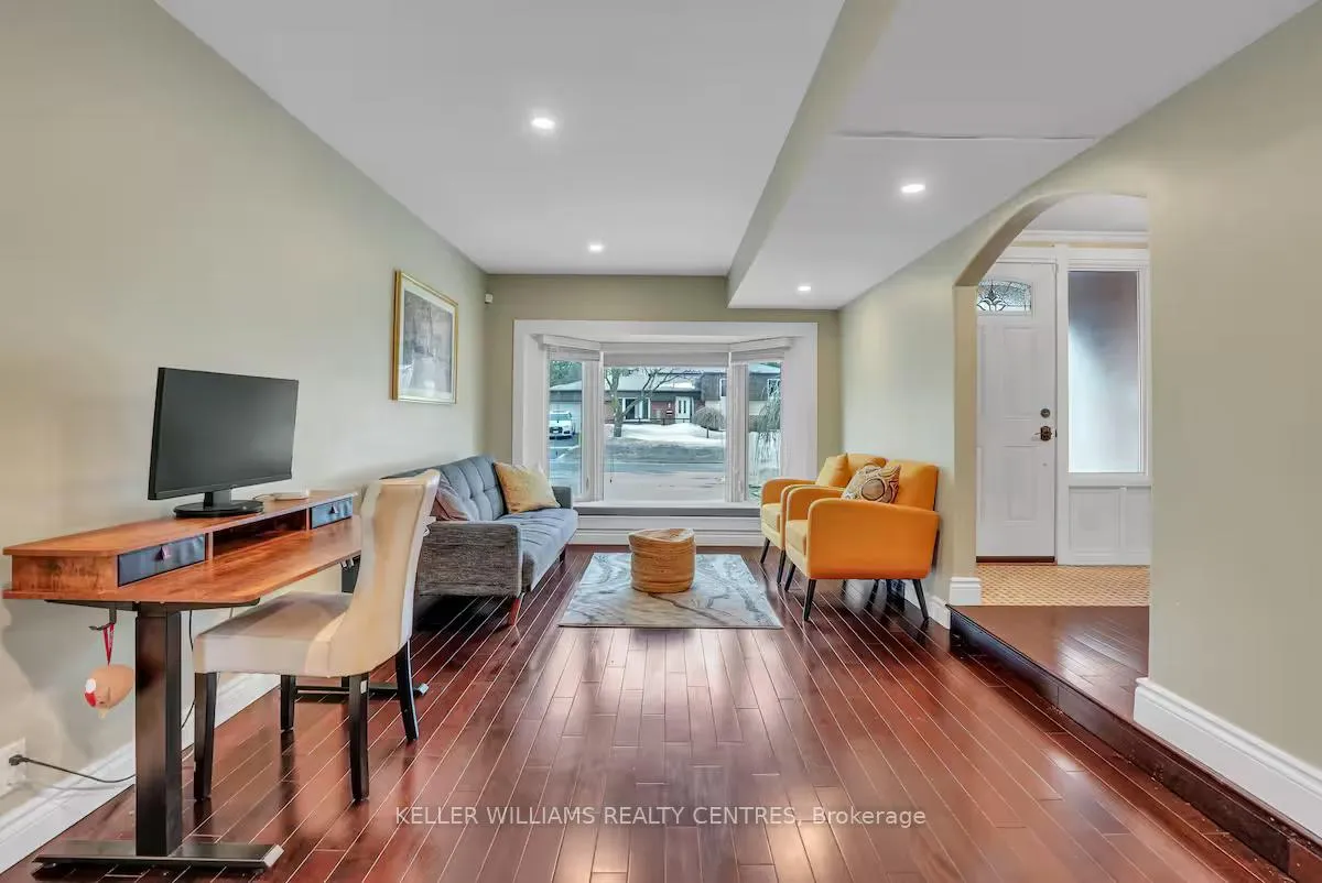 Photo 3 of 12 Deerpark Drive, Barrie, Cundles East — HOMEH