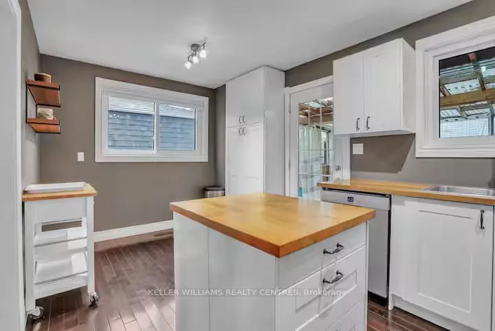 Photo 9 of 12 Deerpark Drive, Barrie, Cundles East — HOMEH