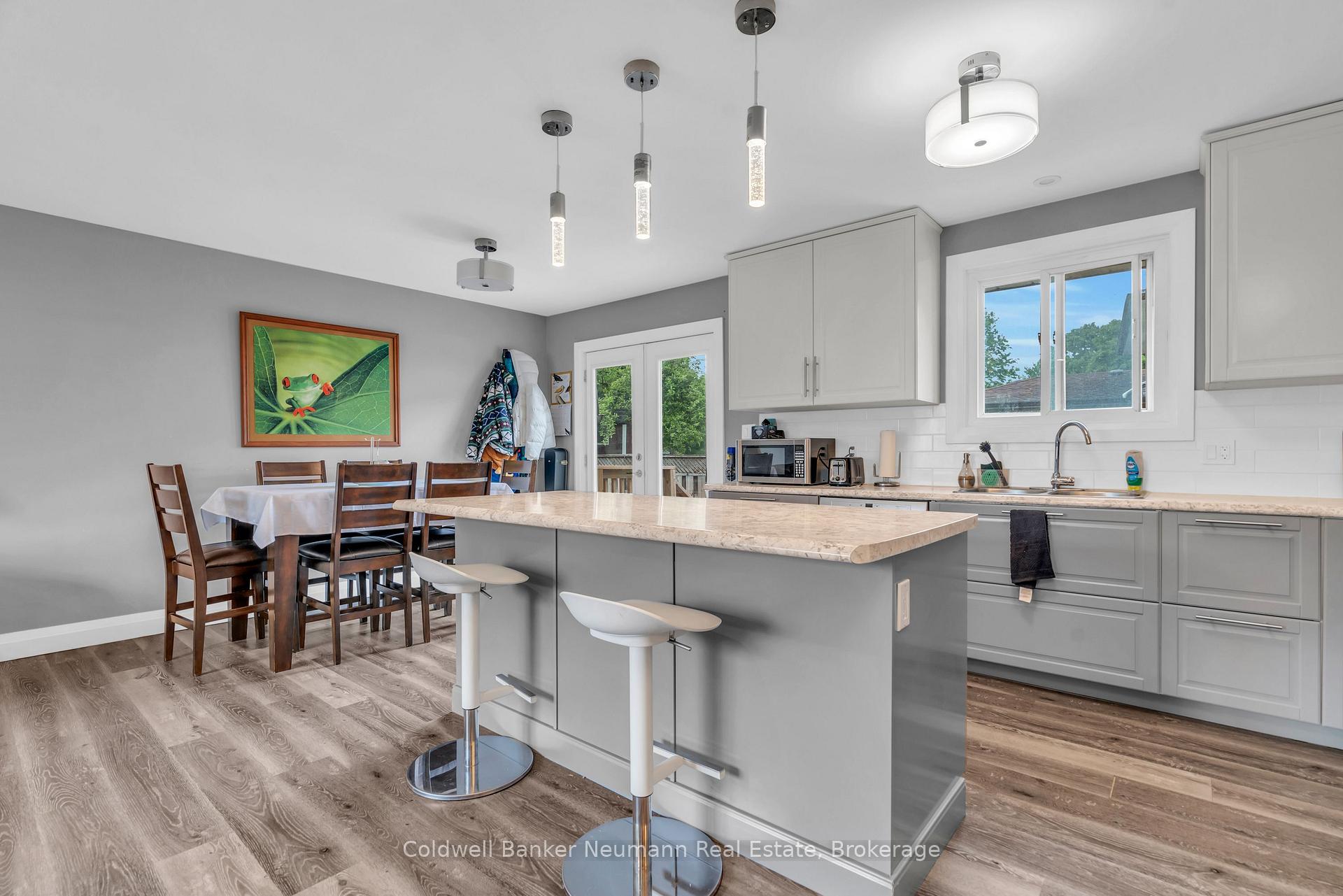 Photo 5 of 1 Picadilly Place, Guelph, Dovercliffe Park/Old University — HOMEH