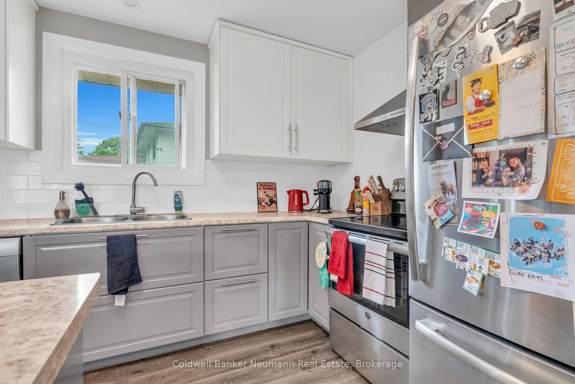 Photo 11 of 1 Picadilly Place, Guelph, Dovercliffe Park/Old University — HOMEH
