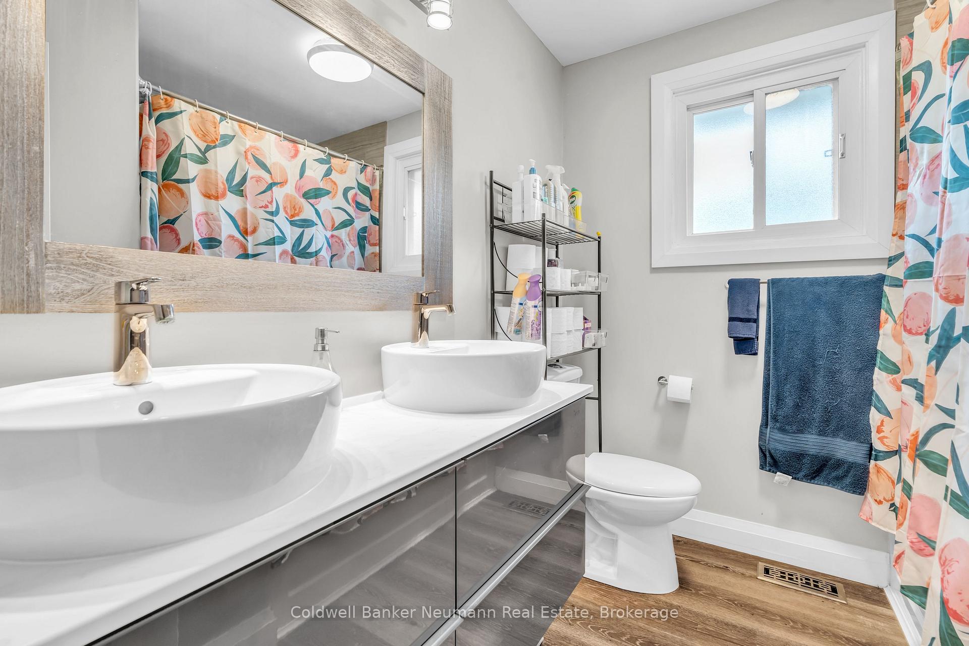 Photo 15 of 1 Picadilly Place, Guelph, Dovercliffe Park/Old University — HOMEH