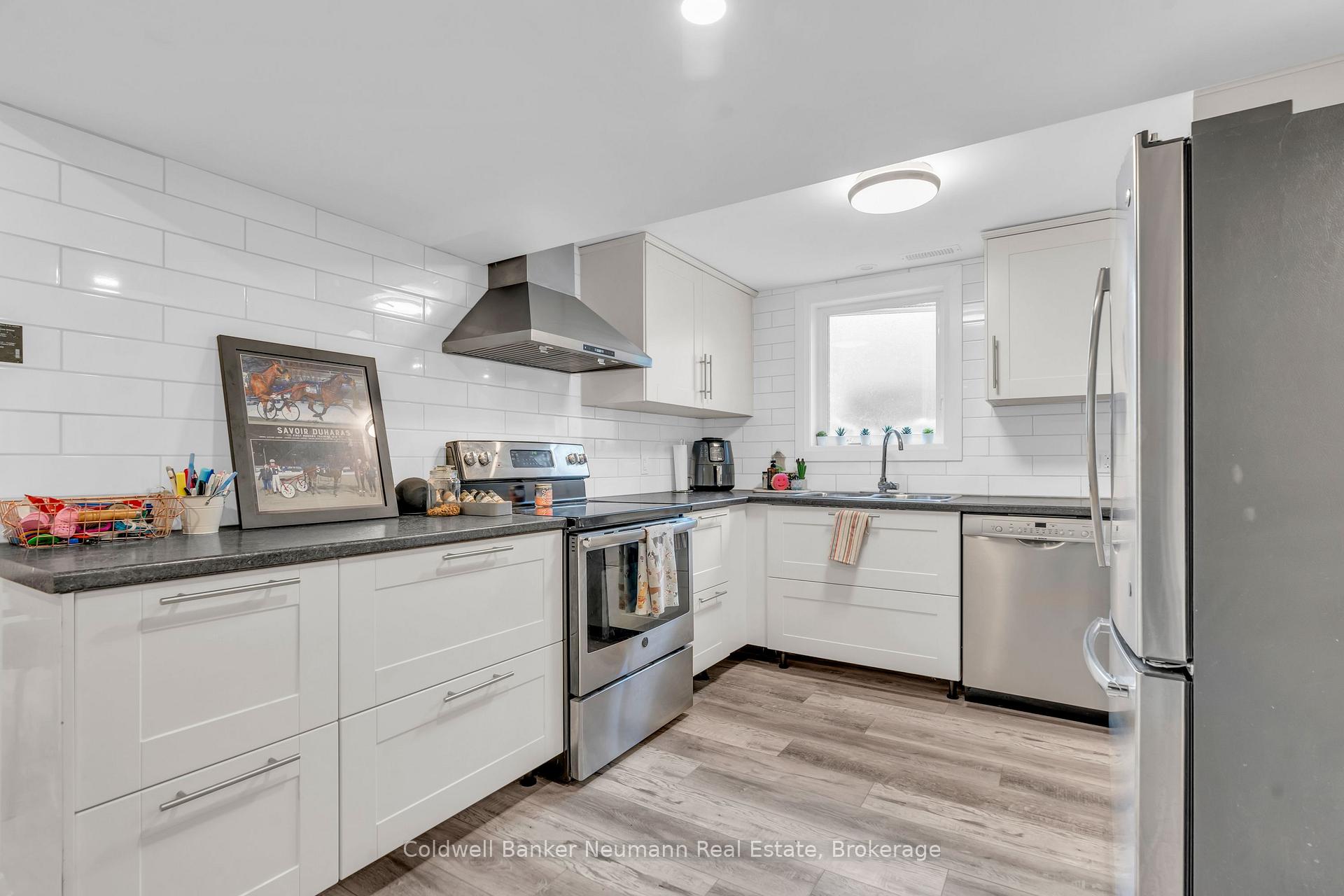 Photo 21 of 1 Picadilly Place, Guelph, Dovercliffe Park/Old University — HOMEH
