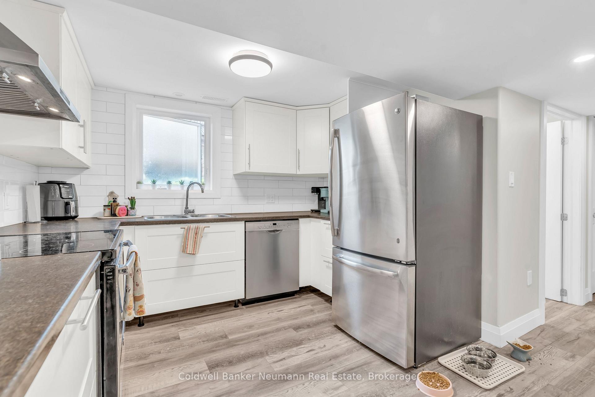 Photo 23 of 1 Picadilly Place, Guelph, Dovercliffe Park/Old University — HOMEH
