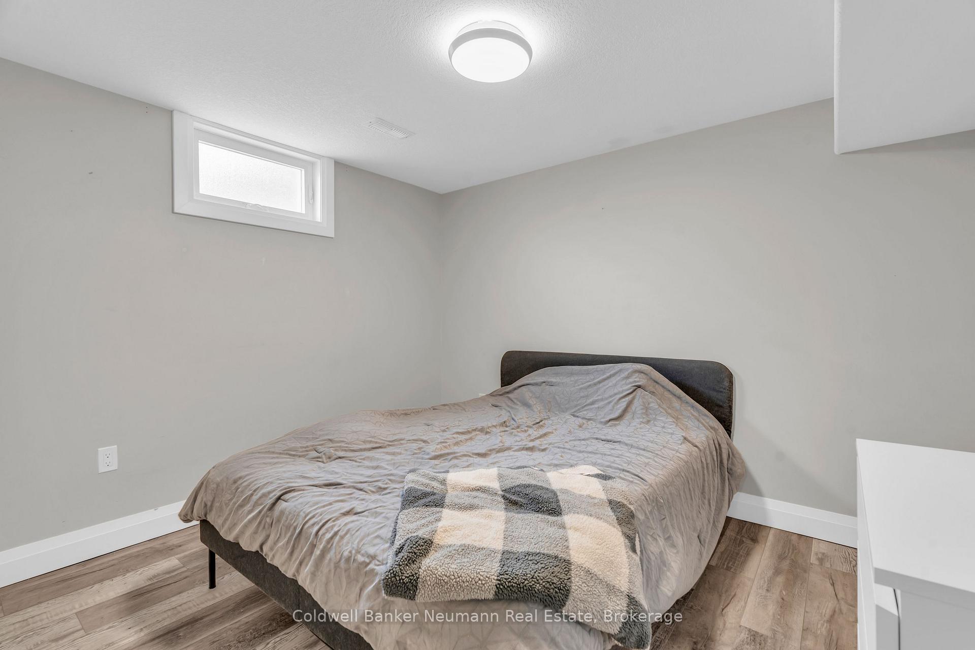 Photo 25 of 1 Picadilly Place, Guelph, Dovercliffe Park/Old University — HOMEH