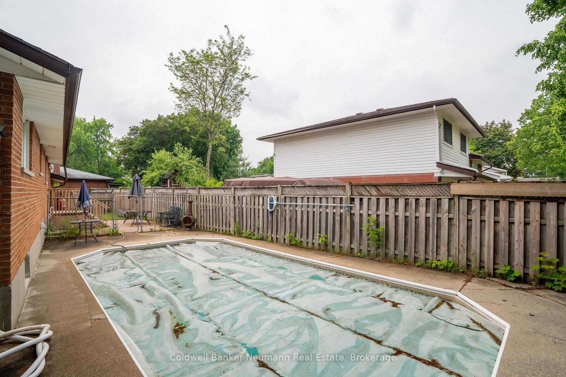 Photo 30 of 1 Picadilly Place, Guelph, Dovercliffe Park/Old University — HOMEH
