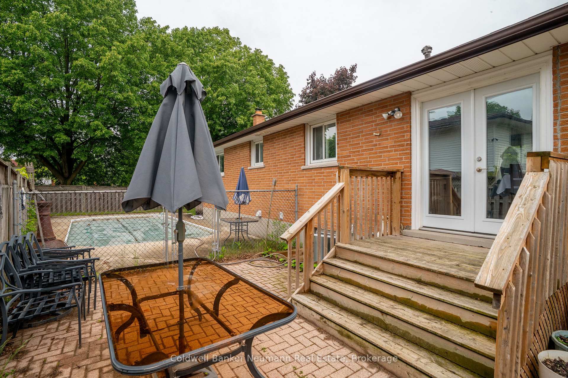 Photo 33 of 1 Picadilly Place, Guelph, Dovercliffe Park/Old University — HOMEH