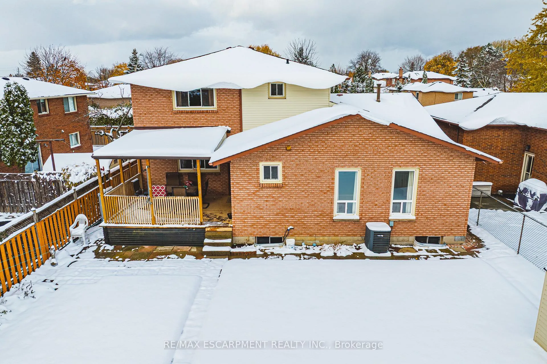 Photo 28 of 19 Hadeland Avenue, Hamilton, Gilbert — HOMEH