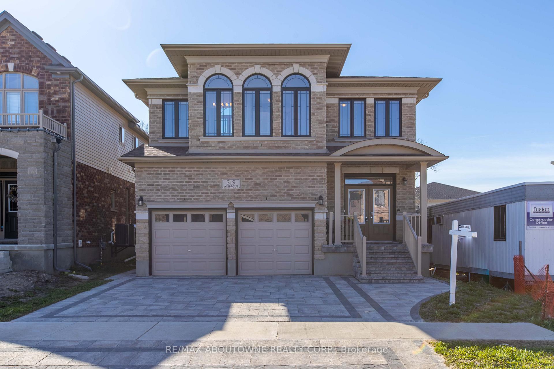 Photo 1 of 219 Ambrous Crescent, Guelph, Kortright East — HOMEH