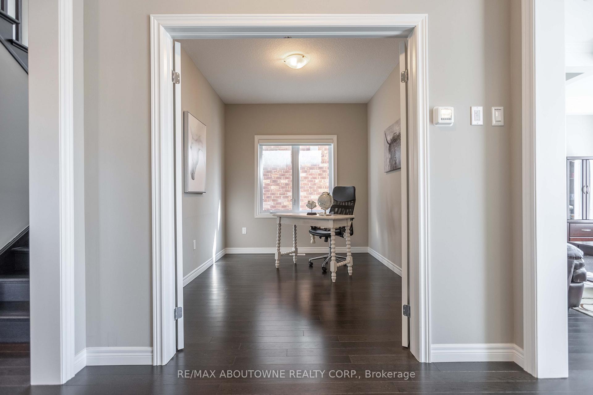 Photo 18 of 219 Ambrous Crescent, Guelph, Kortright East — HOMEH