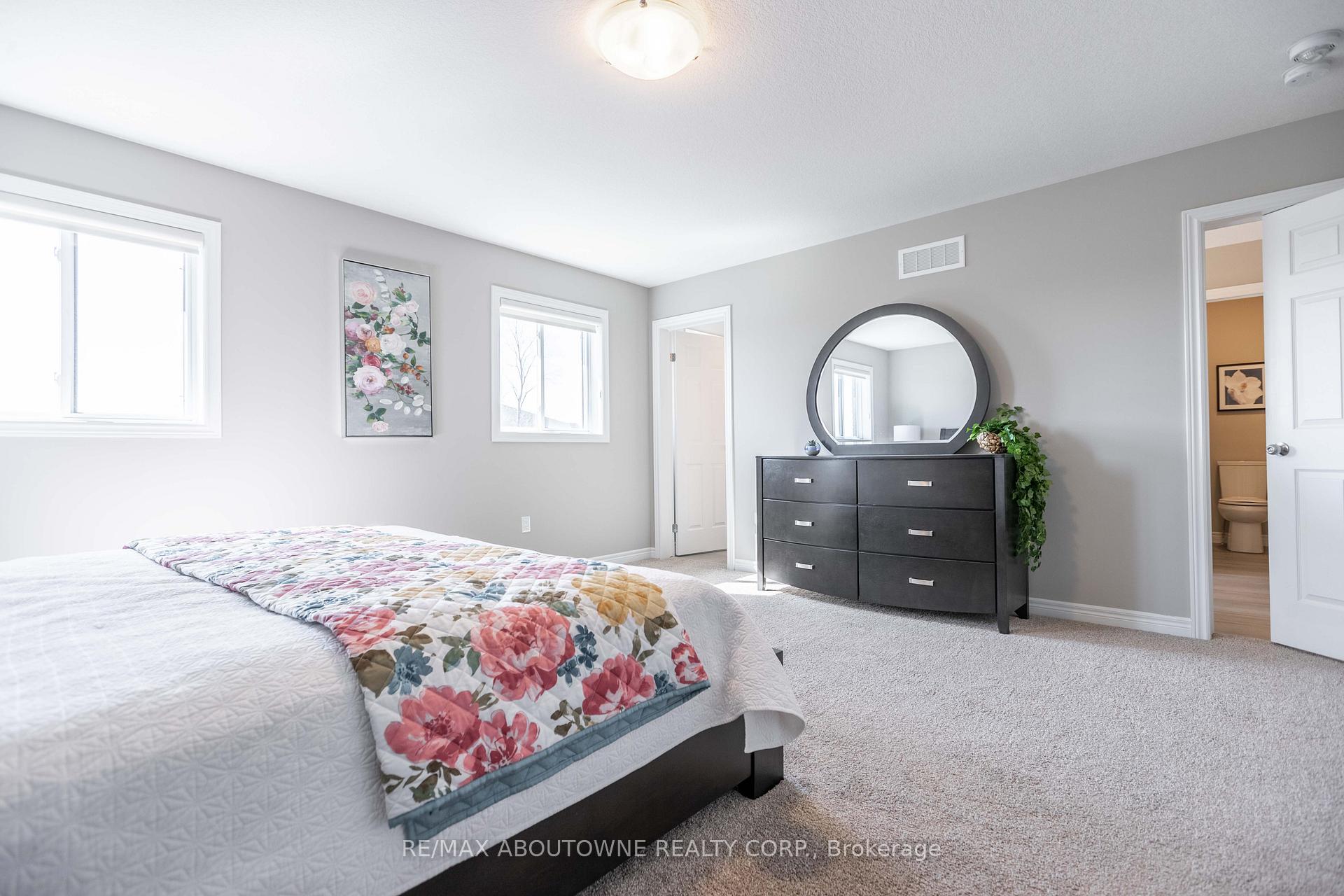 Photo 22 of 219 Ambrous Crescent, Guelph, Kortright East — HOMEH