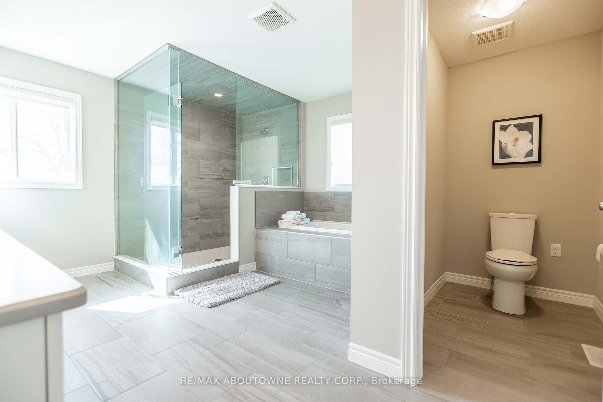 Photo 23 of 219 Ambrous Crescent, Guelph, Kortright East — HOMEH