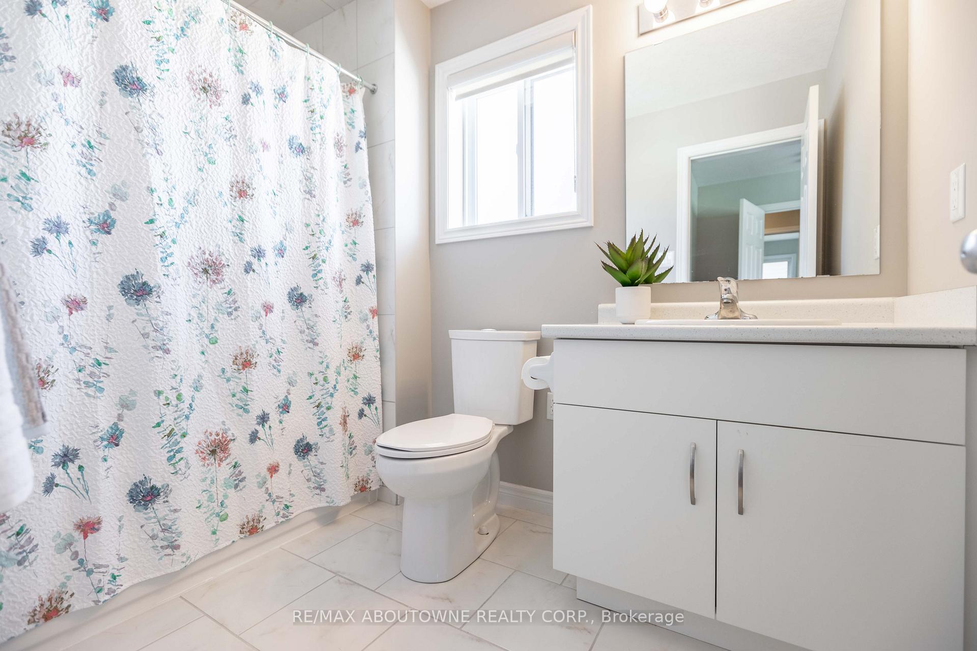 Photo 32 of 219 Ambrous Crescent, Guelph, Kortright East — HOMEH