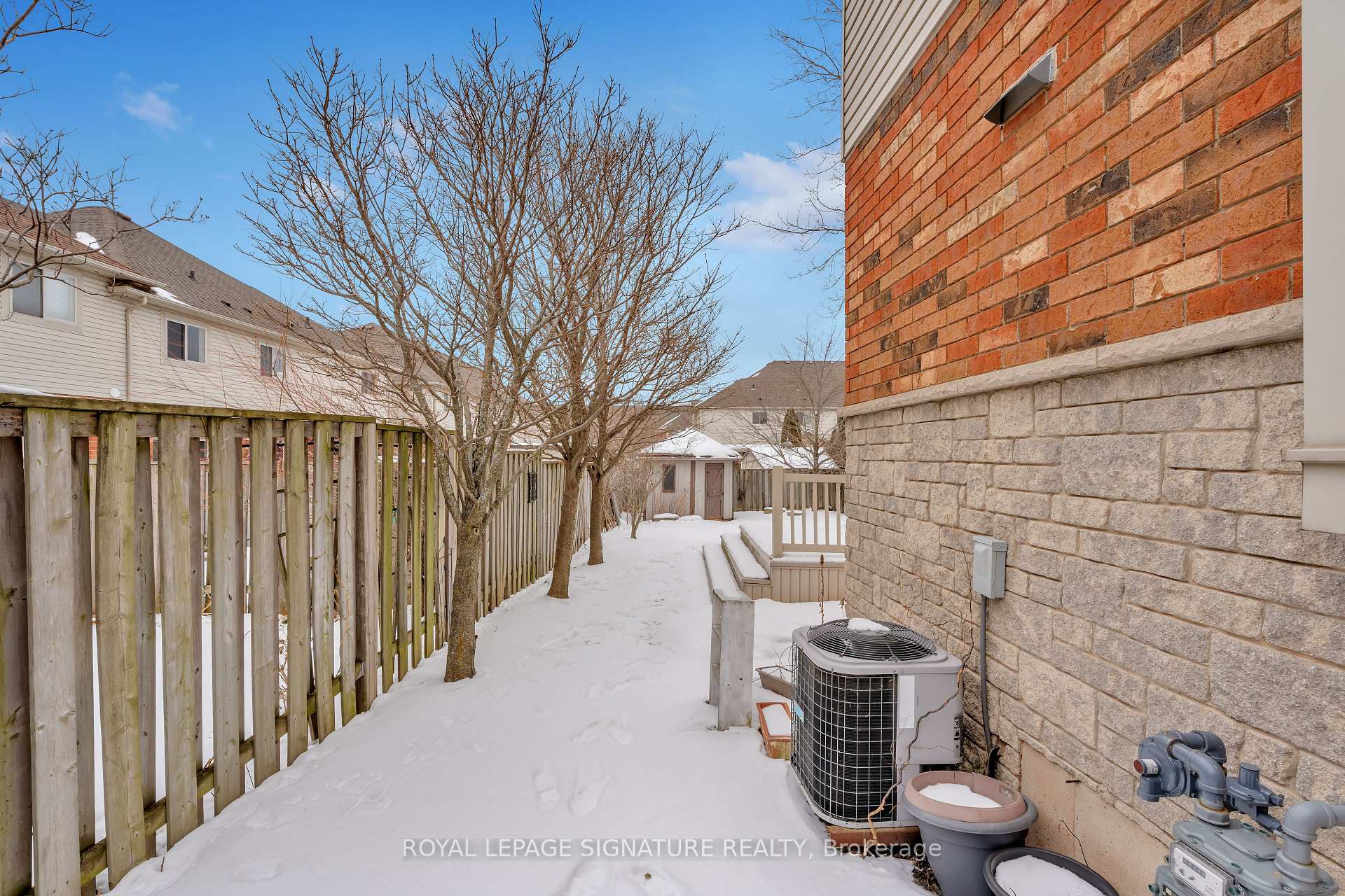 Photo 35 of 38 Elderberry Avenue, Grimsby, Grimsby West — HOMEH
