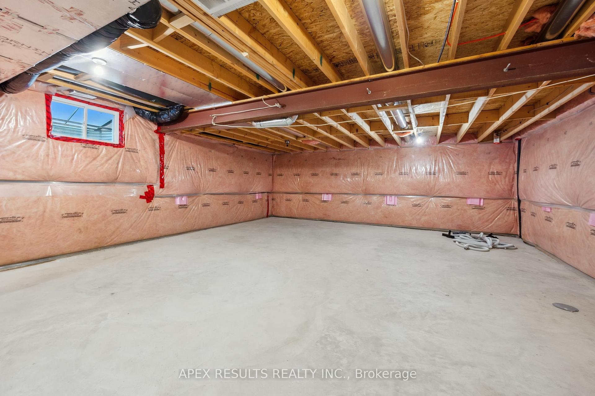 Photo 36 of 19 Pearson Street, Guelph, Pineridge/Westminster Woods — HOMEH