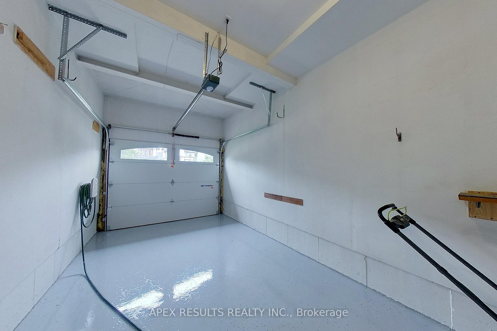 Photo 38 of 19 Pearson Street, Guelph, Pineridge/Westminster Woods — HOMEH