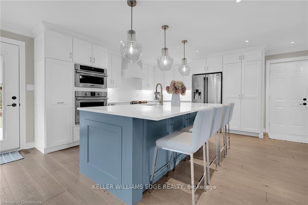 Photo 10 of 18 Admiral Circle, Grimsby, Grimsby Beach — HOMEH