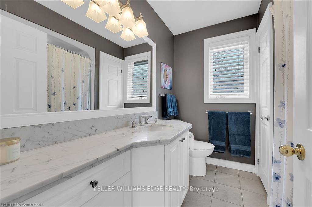 Photo 32 of 18 Admiral Circle, Grimsby, Grimsby Beach — HOMEH