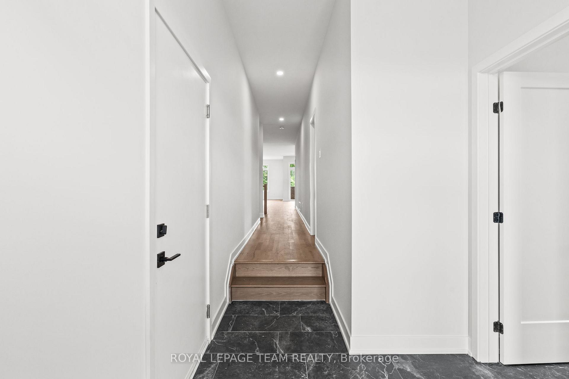 Photo 5 of 1053 Moore Street, Brockville — HOMEH