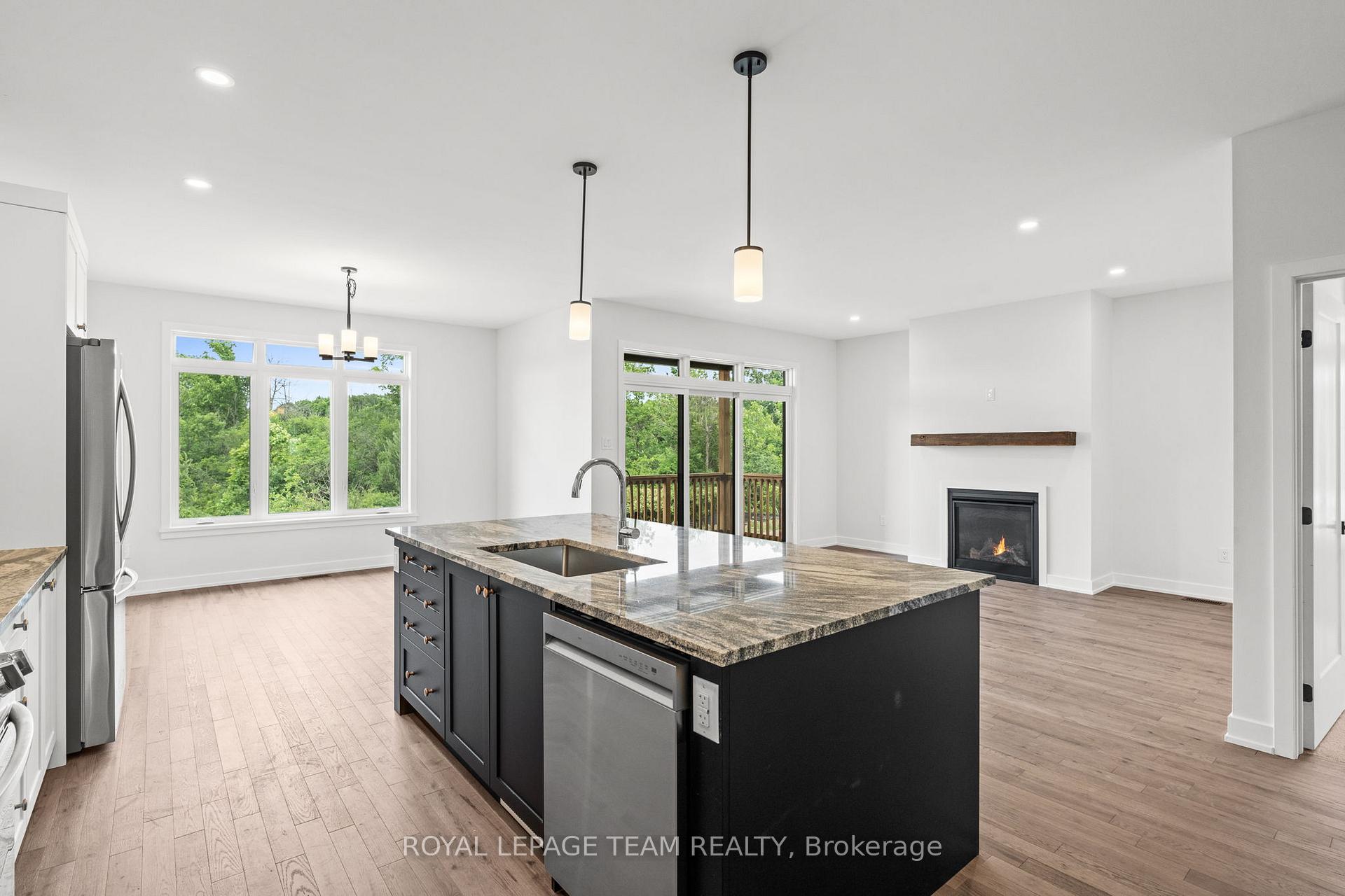 Photo 13 of 1053 Moore Street, Brockville — HOMEH