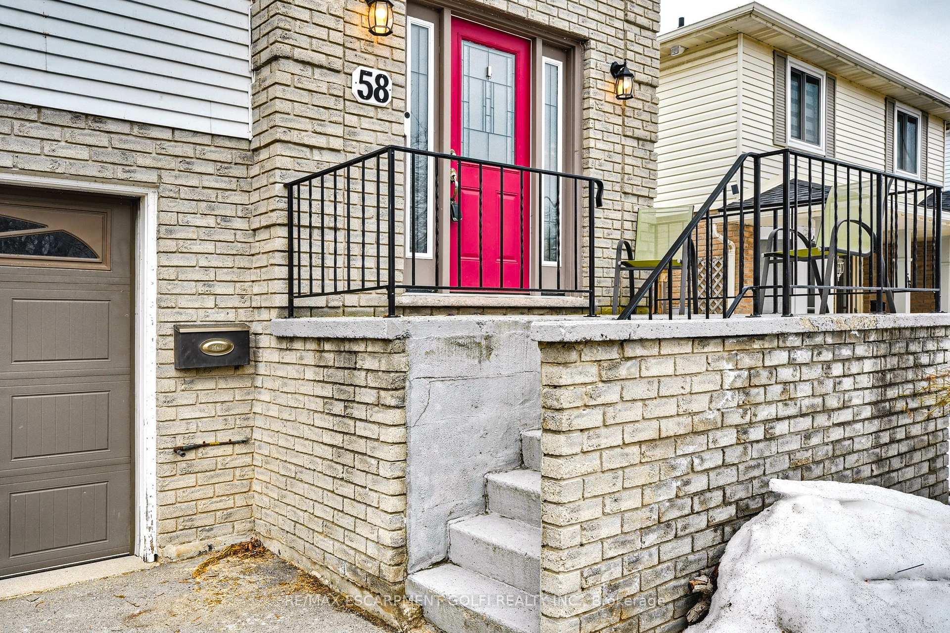 Photo 3 of 58 Bayview Drive, Grimsby, Grimsby Beach — HOMEH