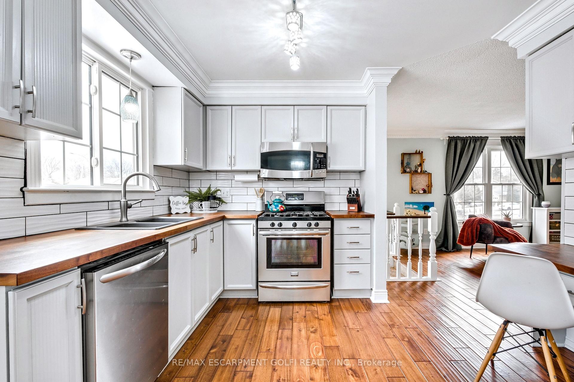 Photo 14 of 58 Bayview Drive, Grimsby, Grimsby Beach — HOMEH