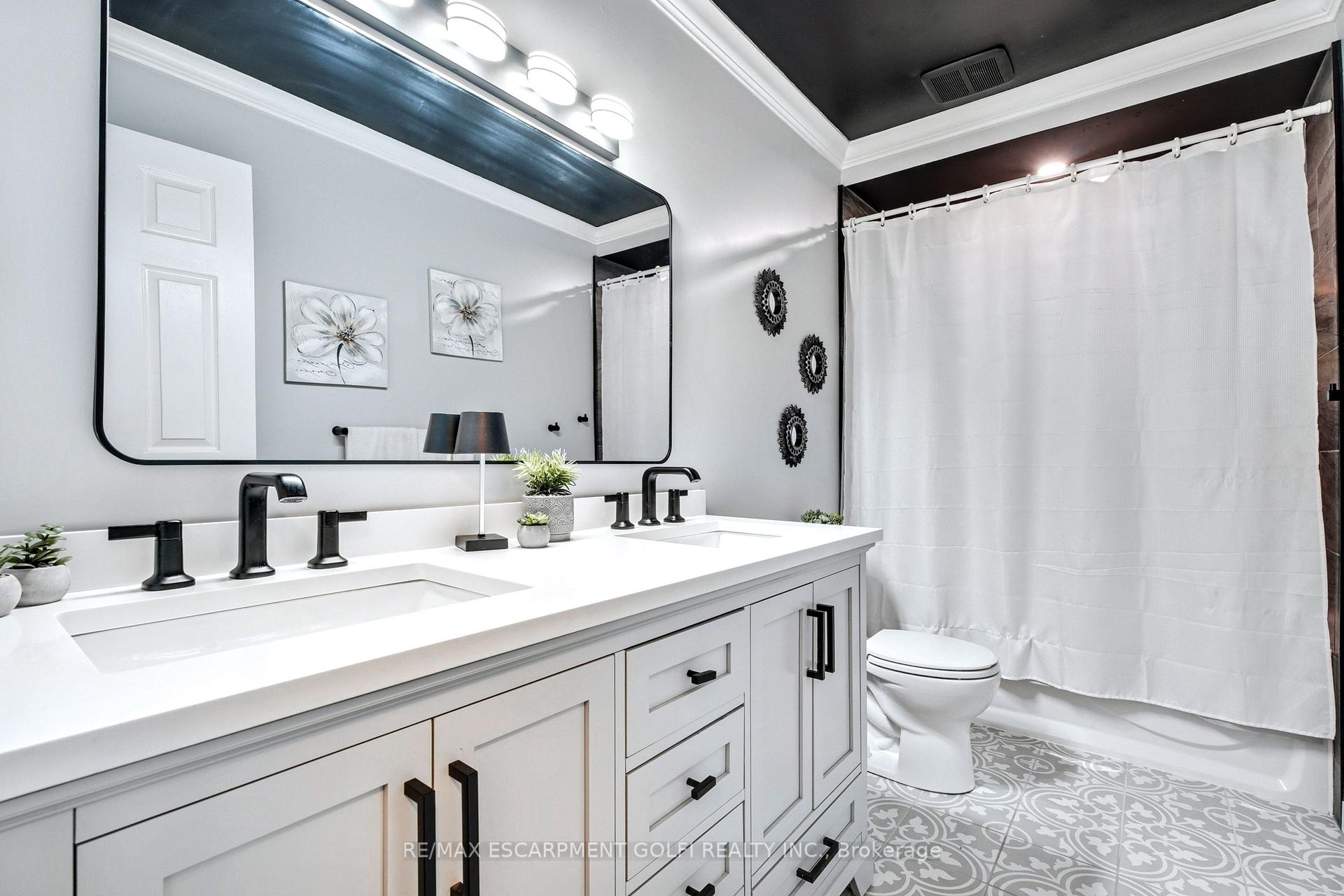 Photo 17 of 58 Bayview Drive, Grimsby, Grimsby Beach — HOMEH