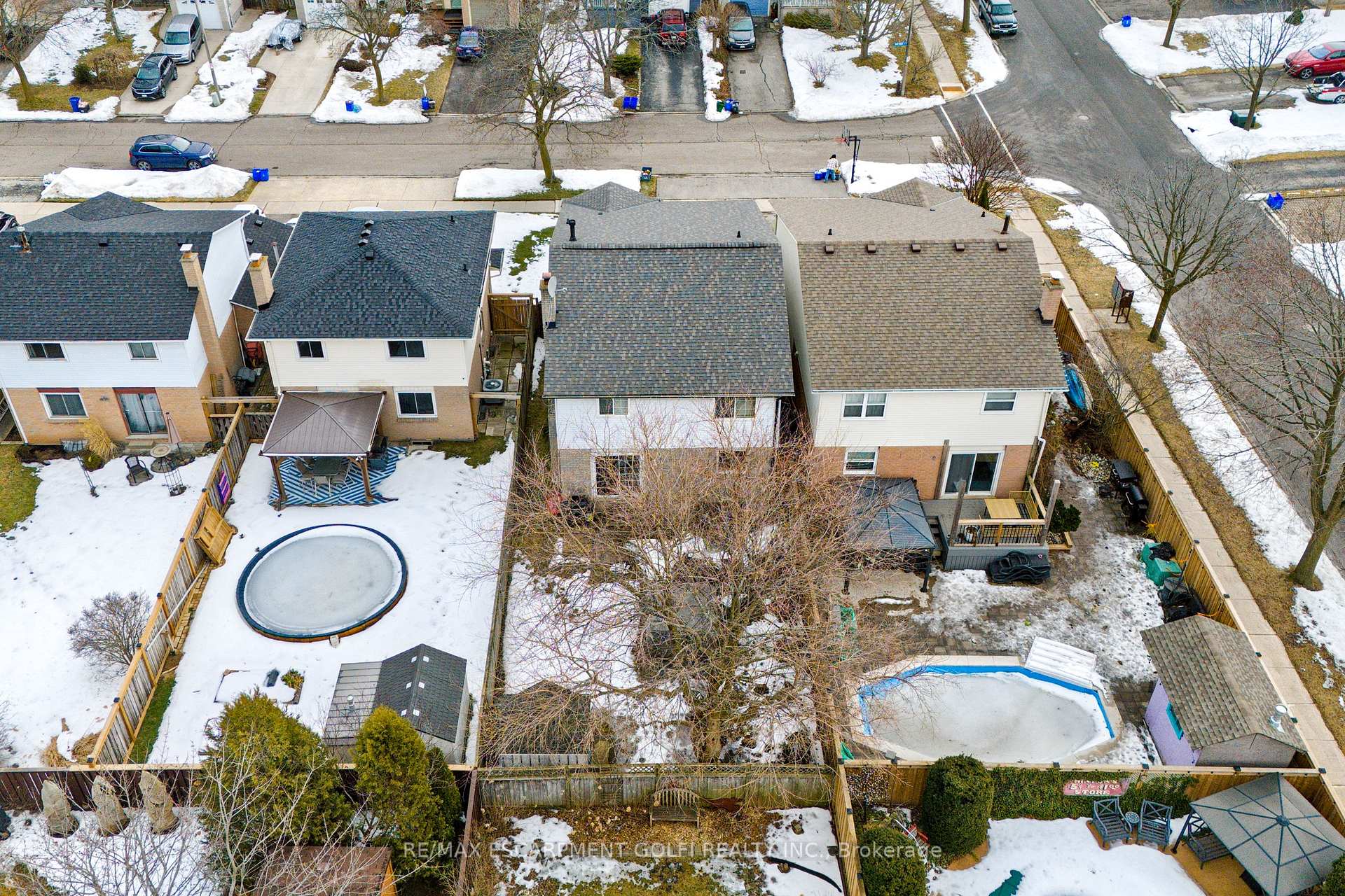 Photo 38 of 58 Bayview Drive, Grimsby, Grimsby Beach — HOMEH