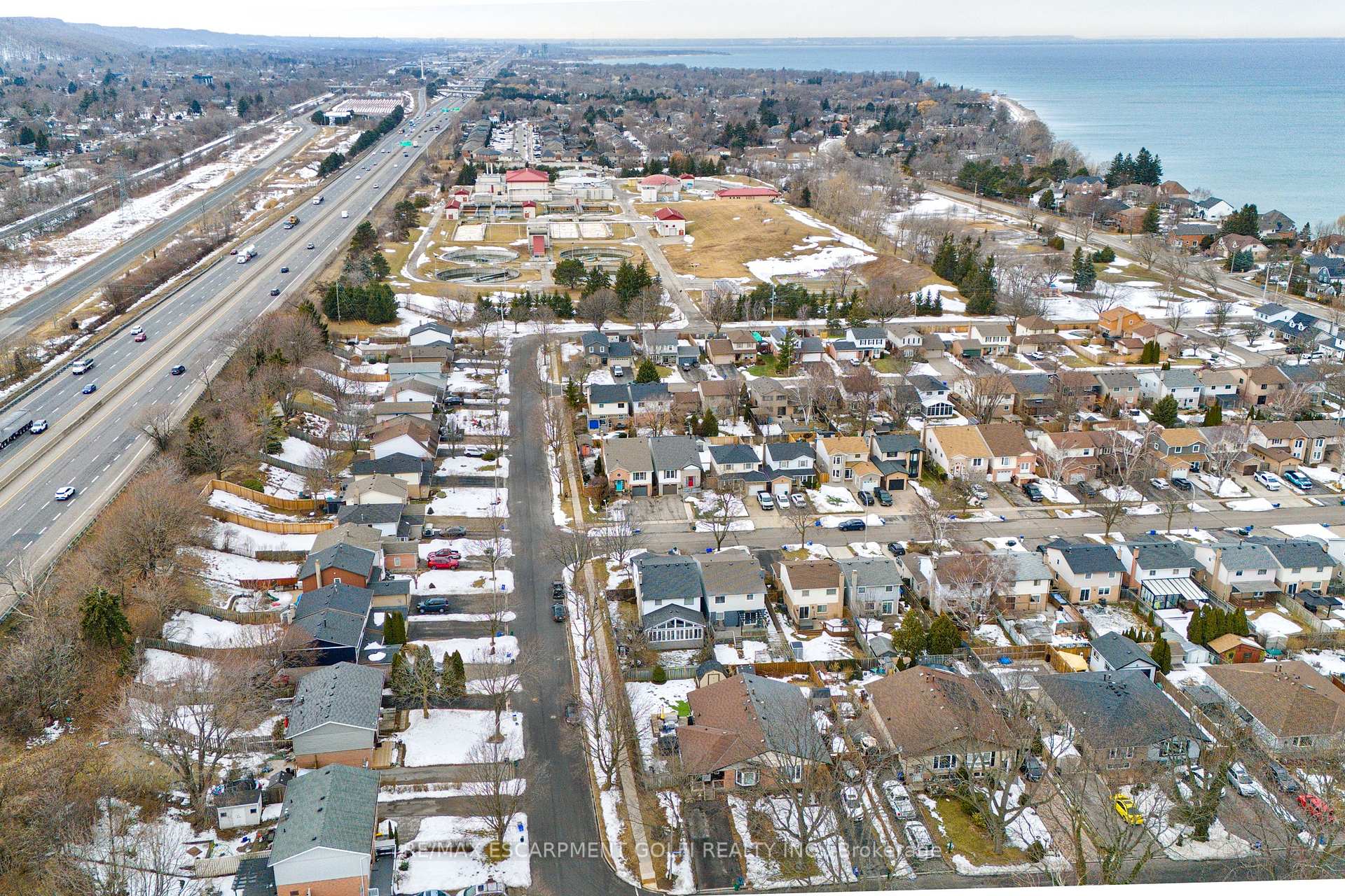 Photo 40 of 58 Bayview Drive, Grimsby, Grimsby Beach — HOMEH